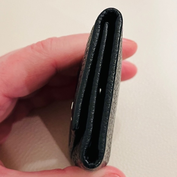 Authentic Vintage Prada Black Leather Wallet and Key Holder - Picture 5 of 9